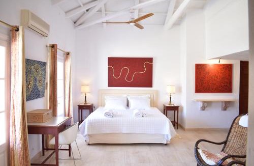 idhra House | Chez Le Goff