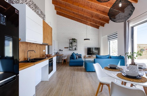Sfakaki Villa | Contemporary 2 Bedroom Villa in Sfakaki - Private Pool, Sea Views (accessible for limited mobility)