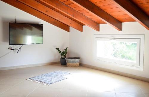 Parelia Apartment | Corfu Birdhouse
