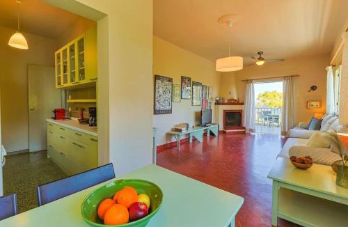 Afytos House | Country house by the sea