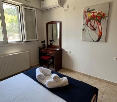 Kalligoni Apartment | Cozy Apartments in city's suburbs