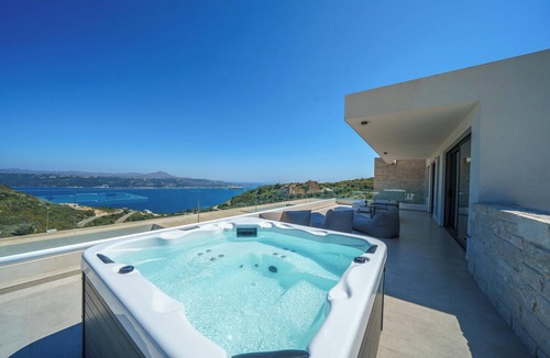 Megala Chorafia Villa | Creticum Mare - Above the Cretan Blue by etouri