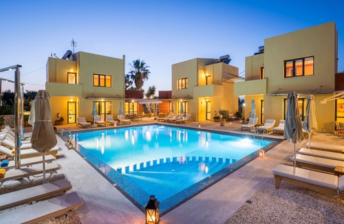 Maleme Villa | Daphnis Villas, 4 Villas , Sleep 24, Heated Pool, 200m From The Beach, Sea View
