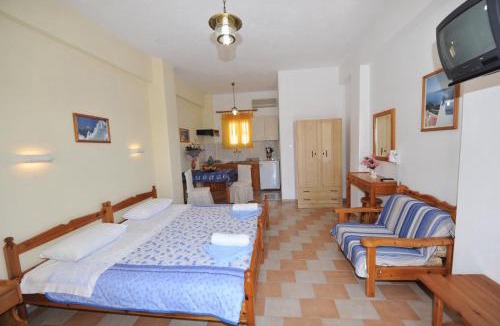 Perivolos Apartment | DARZENTA ATHINA APARTMENTS Perivolos