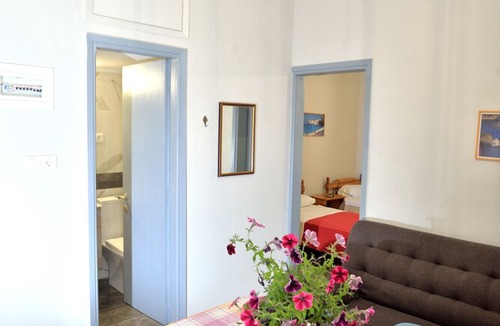 Nea Potidaia Apartment | Deluxe seaside apartment Konstantinidis