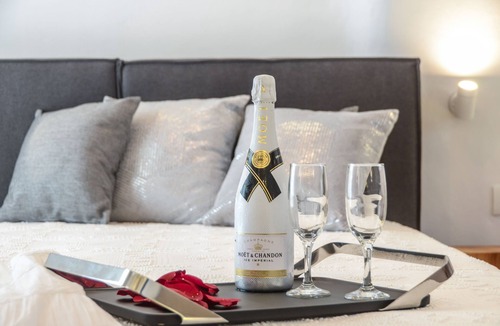 Plaka House | Deluxe Suite Sea View