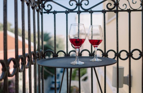 Ermoupoli Apartment | Draw Game Syros Island