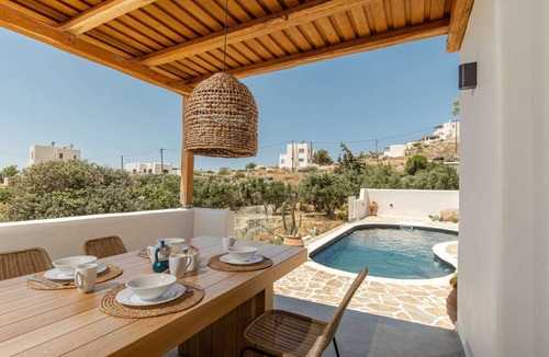 Naxos Town Villa | Eartha Horizon 3BR Villa Private Pool Scenic View