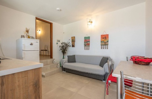 Vigla House | Eco-Friendly 'Lydia Guest House - Sea' with Sea View, Private Terrace & Wi-Fi
