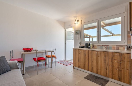 Vigla House | Eco-Friendly 'Lydia Guest House - Sea' with Sea View, Private Terrace & Wi-Fi