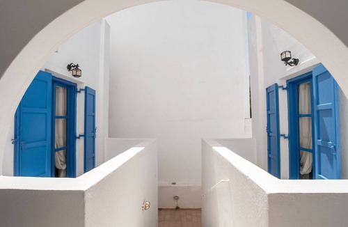 Perissa Apartment | Economy Triple Room 6 with Balcony and Air Conditioning