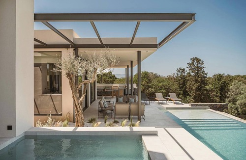 Daratsos Villa | Eleven Sundays Retreat | Beach Escape by etouri