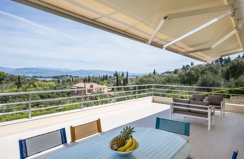 Gouvia Villa | Euphoria Seaview Residences with Shared Pool by Konnect -Maisonette with Balcony