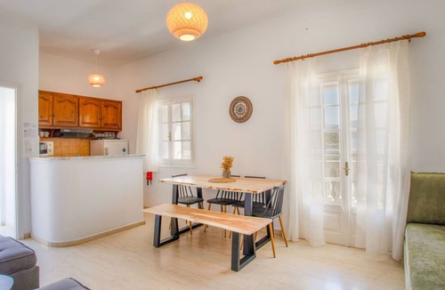 Agios Stefanos Apartment | Evanna House in Saint Stephanos