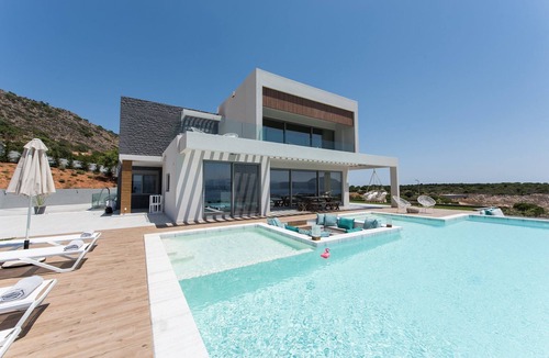 Marathi Villa | Exclusive Crete Villa | Villa Eleftheria | 4 Bedrooms | Breathtaking Sea Views.
