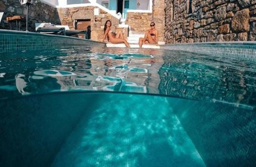 Tourlos Villa | Exquisite Mykonos Villa | Villa Cyan | 2 Bedrooms | Breathtaking Sunset View
