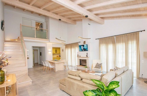 Peroulion Villa | Exquisite Newly Built Villa Close to the Enchanting Agios Spyridonas NE
