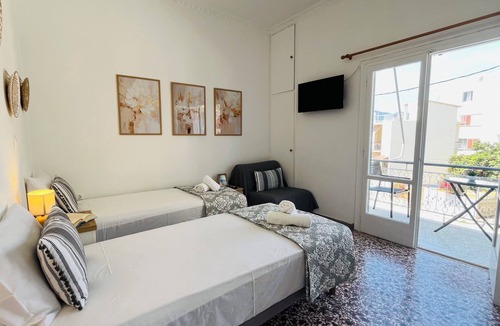 Poros Apartment | Family & Friends Studio with balcony/Near to Sea