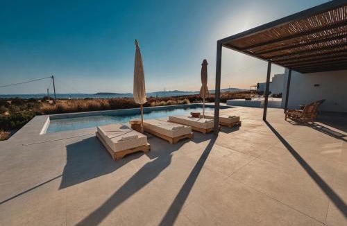 Paros Villa | Faragas Hill Euphoria Villa