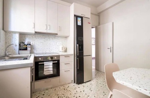 Palaio Faliro Apartment | Flisvos Marina park view apartment