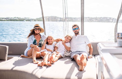 Alimos Boat Rental | Floating Villa: Yacht Vacation with Captain & Chef - 10 Guests - 61 Ft