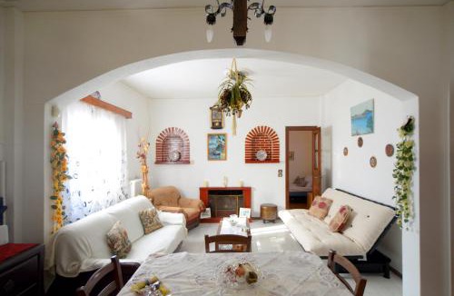 Schinias House | Flora's Garden House - close to Schinias beach
