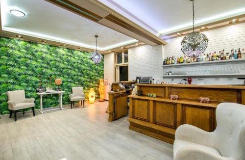Potos Apartment | Francesca Studios