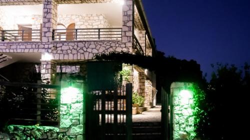 Agia Marina Apartment | Fterini Apartments Sterna & Alletri