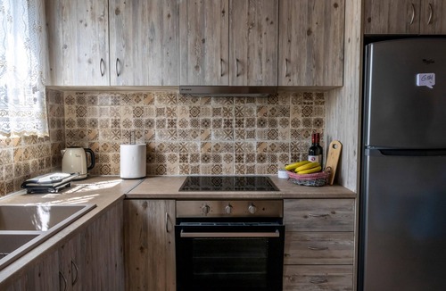 Haraki Apartment | G & M Beach House in Massari