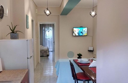 Kalamata Apartment | Gold room
