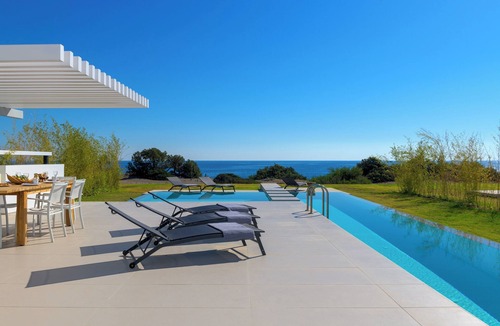 Gennadi Villa | Great Albatross Villa