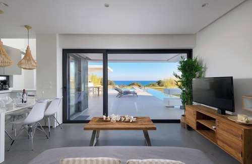 Gennadi Villa | Great Albatross Villa