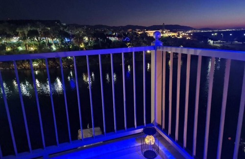Sissi House | Harbour lights by Smaris Collection