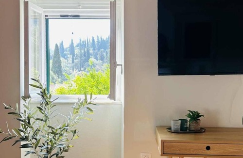 Corfu House | HIDDEN GEM 1