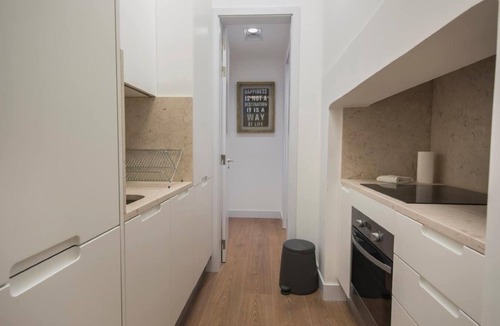 Bairro Alto Apartment | High Ceiling Duplex Apartment