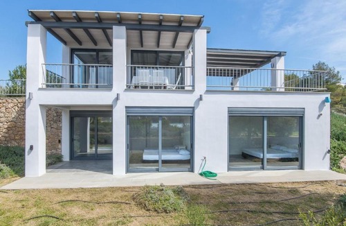 Porto Heli House | Holiday Home in Porto Heli for 6 Guests