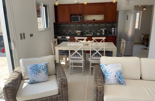 Barbati Villa | Holiday Home 'Modern Single-story Villa' with Wi-Fi