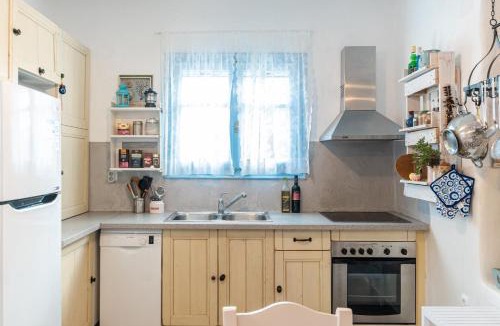 Plaka House | Home Sweet Home