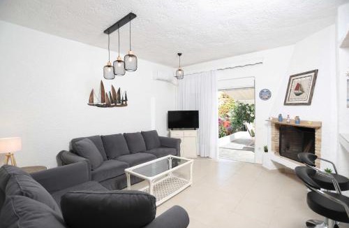 Pefkochori House | House Soko - 30m to Beach, near Mako and Elephant beach bar