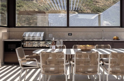 Lygaria Villa | Infinity Rise Villa, a Distinctive Private Stay