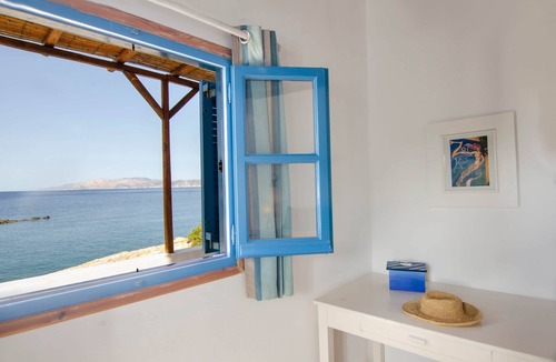 Milopotas House | Ios Villa - On the Beach