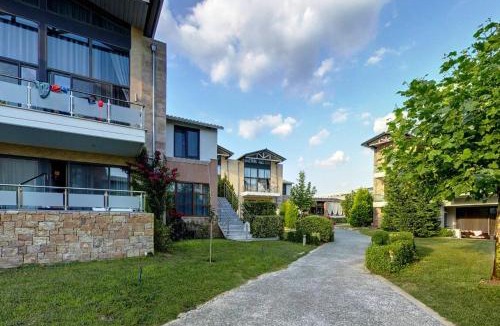 Nea Potidaia Hotel | Istion Club & Spa