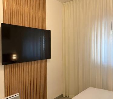 Mea She'arim Apartment | Jerusalem Center