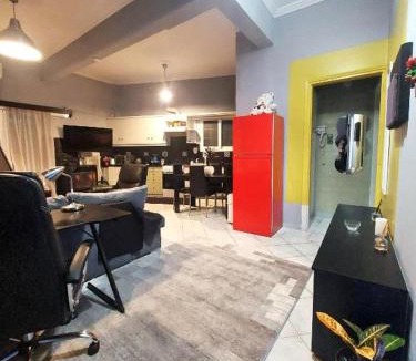 Andravida Apartment | jim villa6family apartment wi-fi 500 with its own yard
