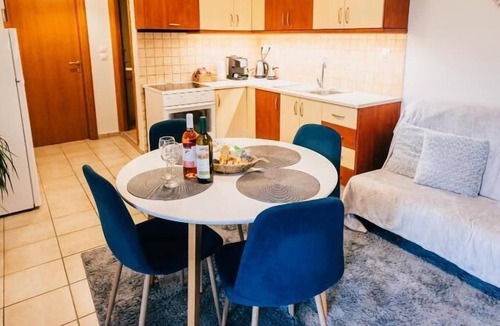 Kalavrita Apartment | Kalavrita Milodesi Country House with Fireplace