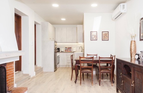 Artemida House | Karnagio Seafront in Agria