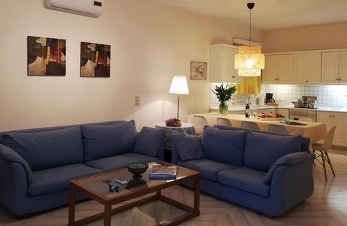 Kokkini Chani Villa | Kokkini Hani: Beautiful apartment by the sea.