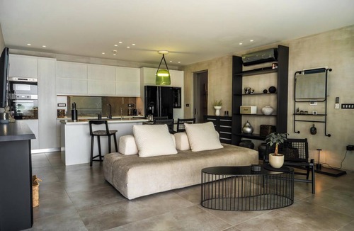 Vizari Villa | Kumo Villa III - Luxe Coastal Escape with Sea Views