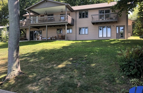 Picton Cottage | Lakefront Sunset Cottage for Family Memories - Epic Games Room - Near Sandbanks