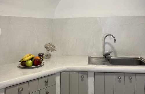 Messaria Apartment | Lamar Cave House 1 Bedroom